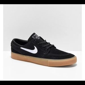 Nike Janoski RM SE Black & Gum Suede Skate Shoes